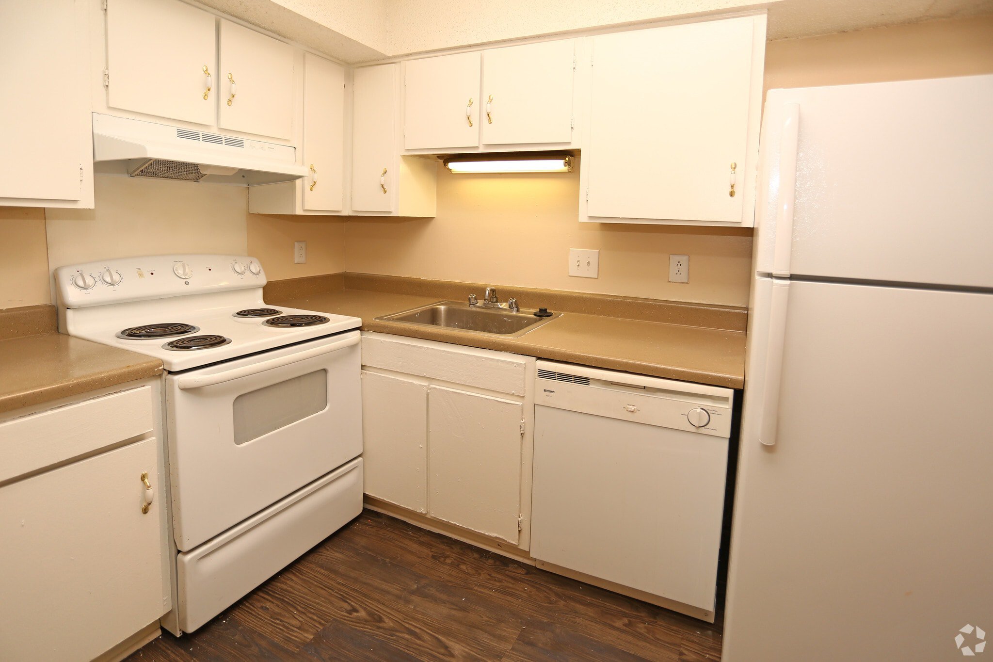 kitchen at Harbour Landing Apartment homes are nested right off Garners Ferry Road